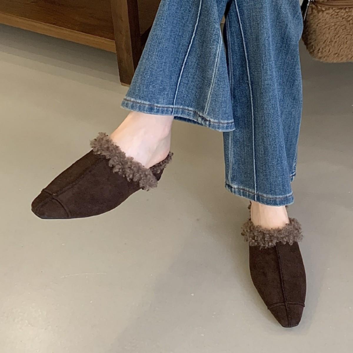 

Platform shoes women s 2025 new one-pedal bag head half slippers soft sole Boken lazy sandals outer wear women s shoes 39