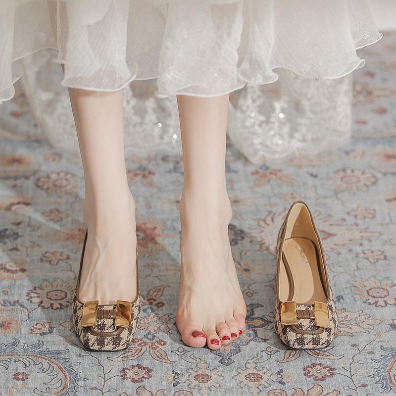 Xiaohongshu Popular High Heels Women's French Retro Plaid H Buckle Thousand Bird Grid Fashion 2025 Spring New Single Shoes