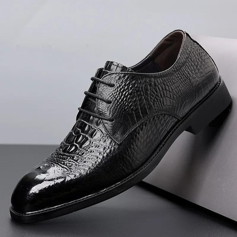 Sapatos de Casamento de Couro de Vaca Moda Primavera Outono para Homens Novos Sapatos de Luxo de Designer Masculino de Sola Macia Sapatos Sociais Masculinos de Moda Britânica