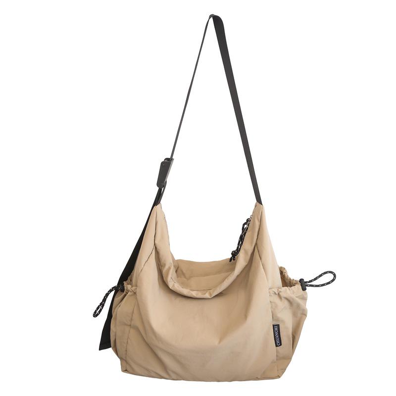 High-Capacity Retro Nylon Shoulder Bag - Unisex Fashionable and Versatile Handbag