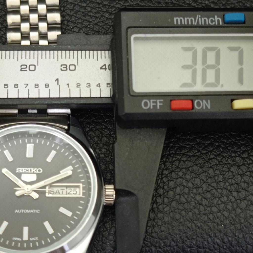 JAPAN VINTAGE REFURBISHED SEIKO 5 AUTOMATIC MENS BLACK DIAL WATCH a440636-4 Sk-a440636