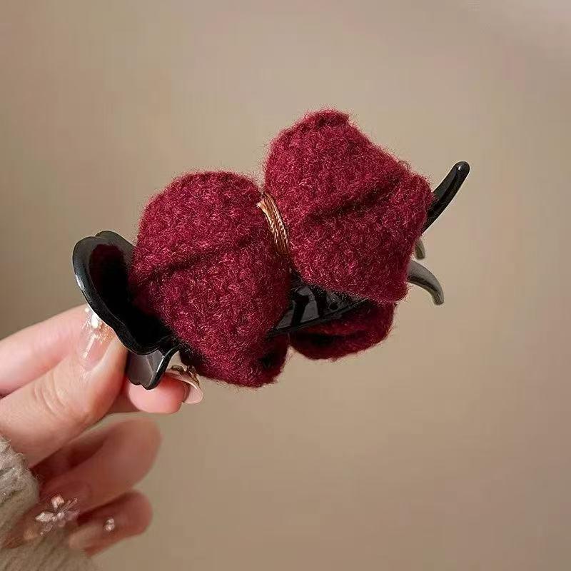 Knitted Bow Claw Clip Hair Bun Maker - Autumn/Winter Hair Accessories for Women