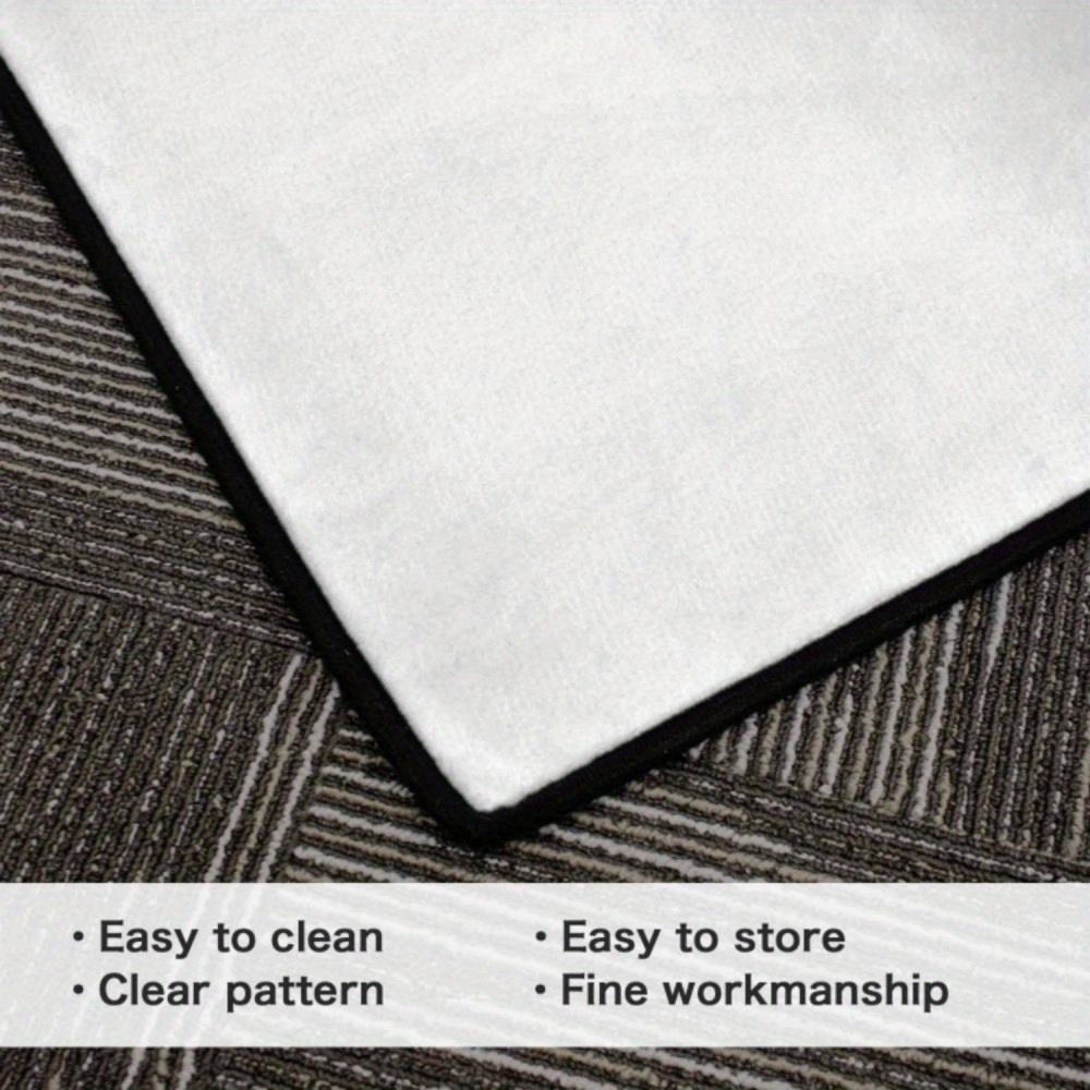 Lightning Polyester Mat, Black Red Design, Machine Washable Non Slip, Soft Fluff Floor Rug, Large Durable Living Room Decor