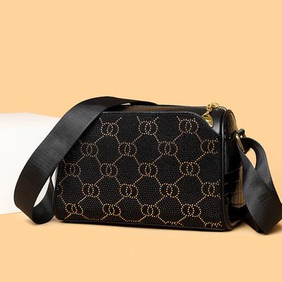 Women's Bag New Double-sided Lightweight Pillow Bag Large Space Out Women's Shoulder Messenger Bag