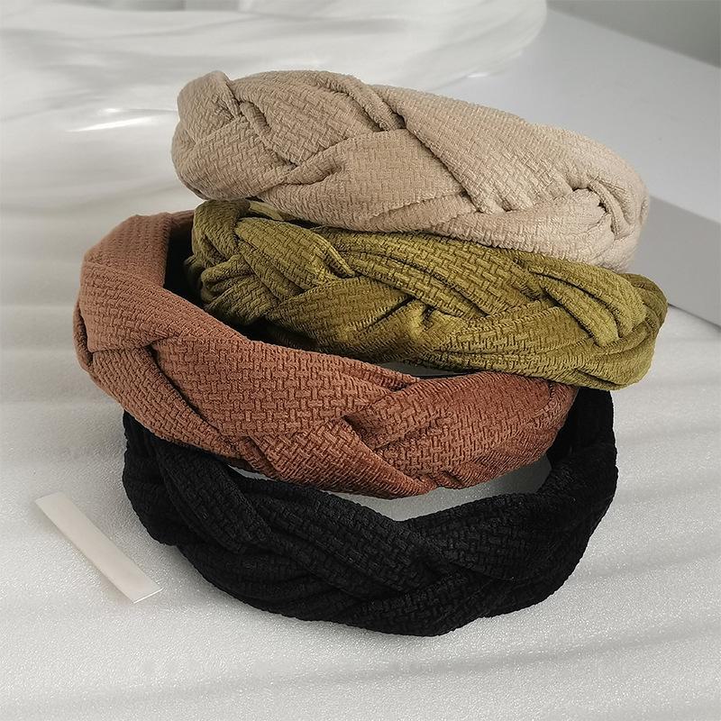 Women's Autumn & Winter Fashion Headband: Braided Fabric Hair Accessory