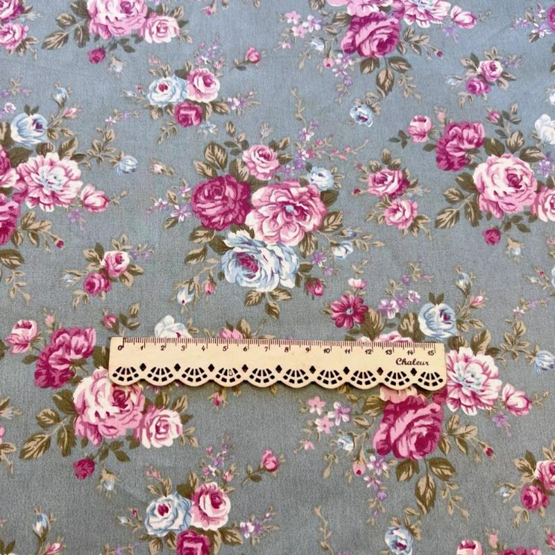 Tkanina bawełniana twillowa drukowana w róże, vintage, 160x100cm, do majsterkowania, pościeli, ręcznie robionych obrusów, dekoracji, patchworku, pikowania