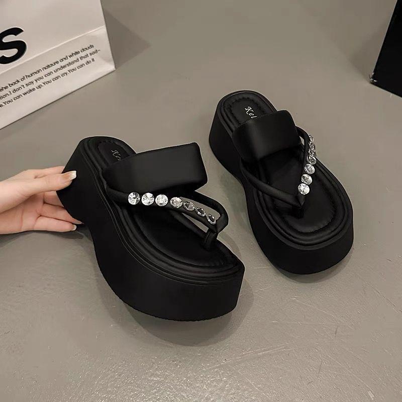 Beige heightening rhinestone pinch flip-flops for women in summer, new muffin thick-bottomed seaside beach cool slippers