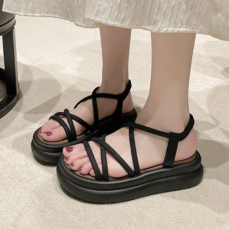 

Летние новые простые сандалии-маффины на толстой подошве 40 чёрный