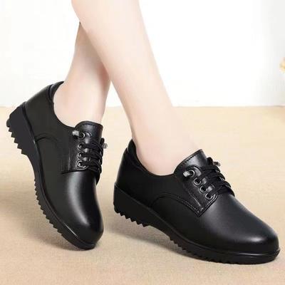 Popular British Style Lace-up Wedge Heel Small Leather Shoes Fashionable and Elegant Commuter Shoes Mother Shoes 2025 Fashion Single Shoes