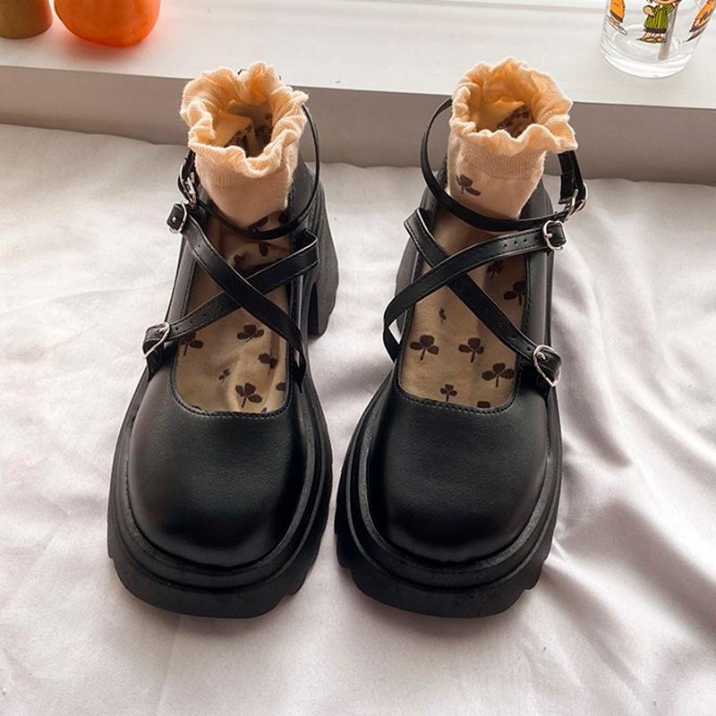 Black shorty Le small leather shoes women's summer new retro British style thick heel Japanese jk Mary Jane single shoes