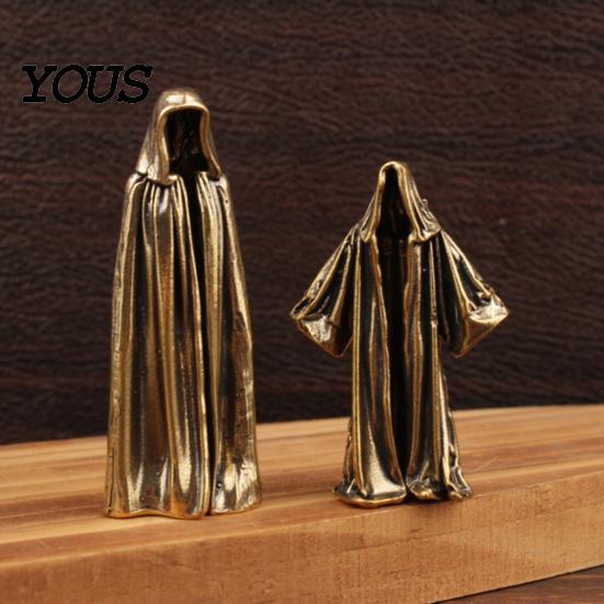 Vintage Bronze Sculpture Faceless Ghost Brass Figurine, Retro Metal Mysterious Statue, Creative Small Ornament for Gothic Home Decor Desktop
