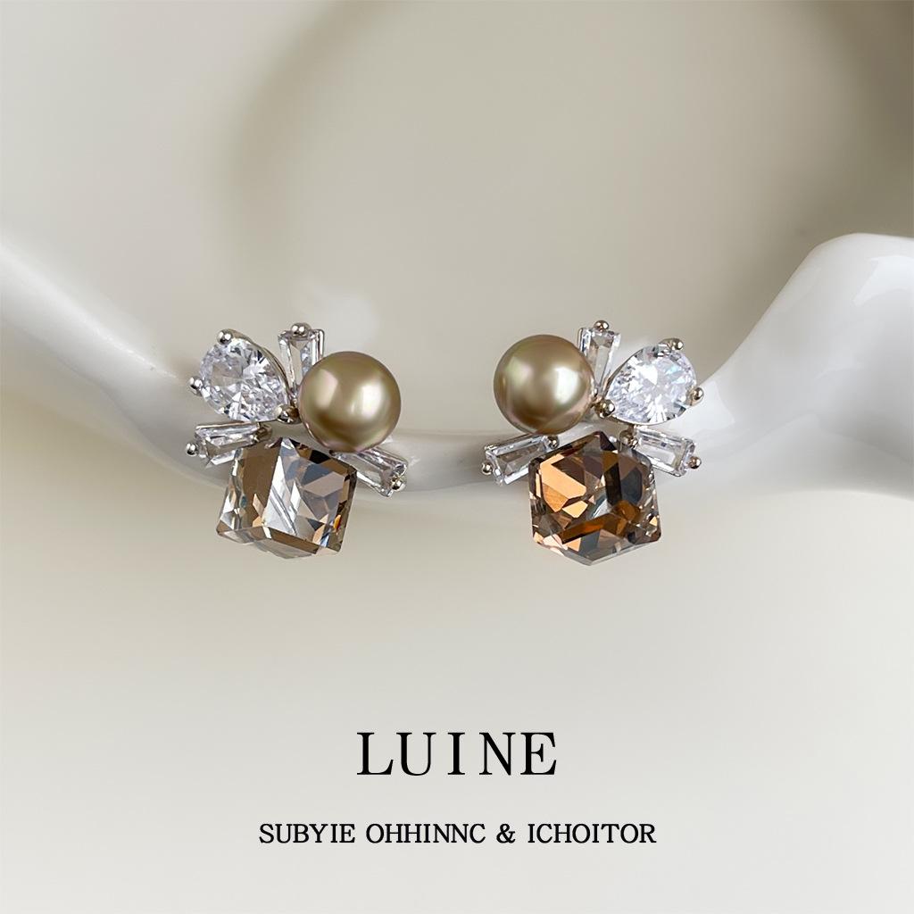 Elegant medieval slightly inlaid zircon needle glass crystal coffee autumn earrings, stud earrings