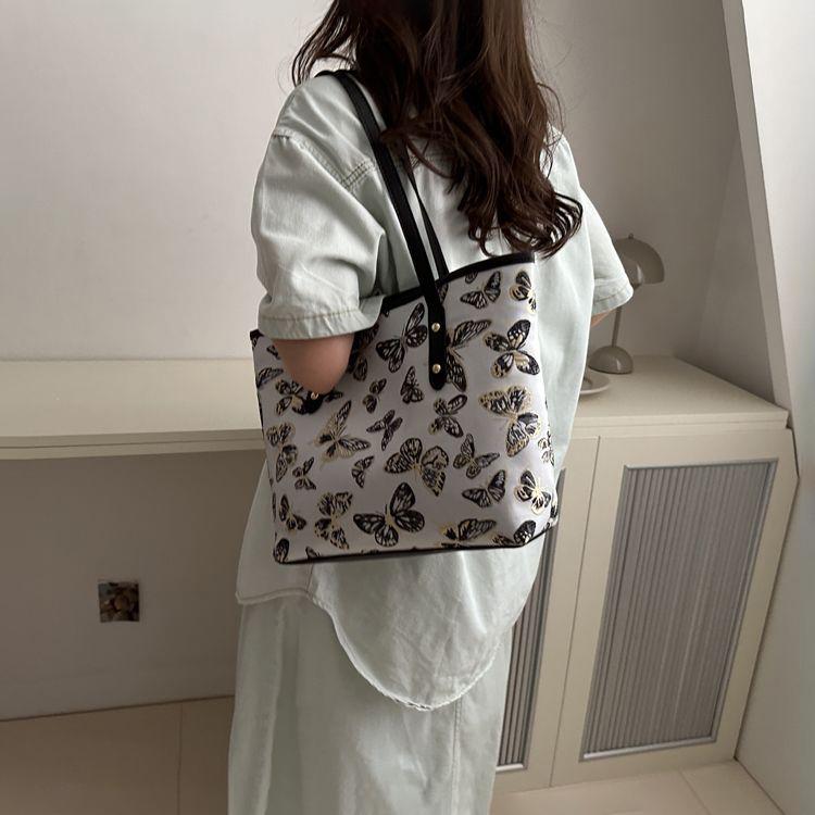 Commuter Bag for Women, Large Capacity 2024 New Fashionable Butterfly Versatile Shoulder Bag, Casual Class Commuting Tote Bag