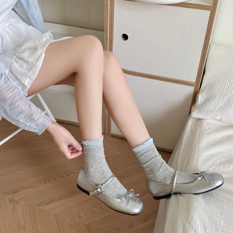 Damen Frühling und Sommer Dünnes Modell Hohl Schleife Ballett Wind Blasenmund Spitze Knochenlos In der Röhre Stapelsocken