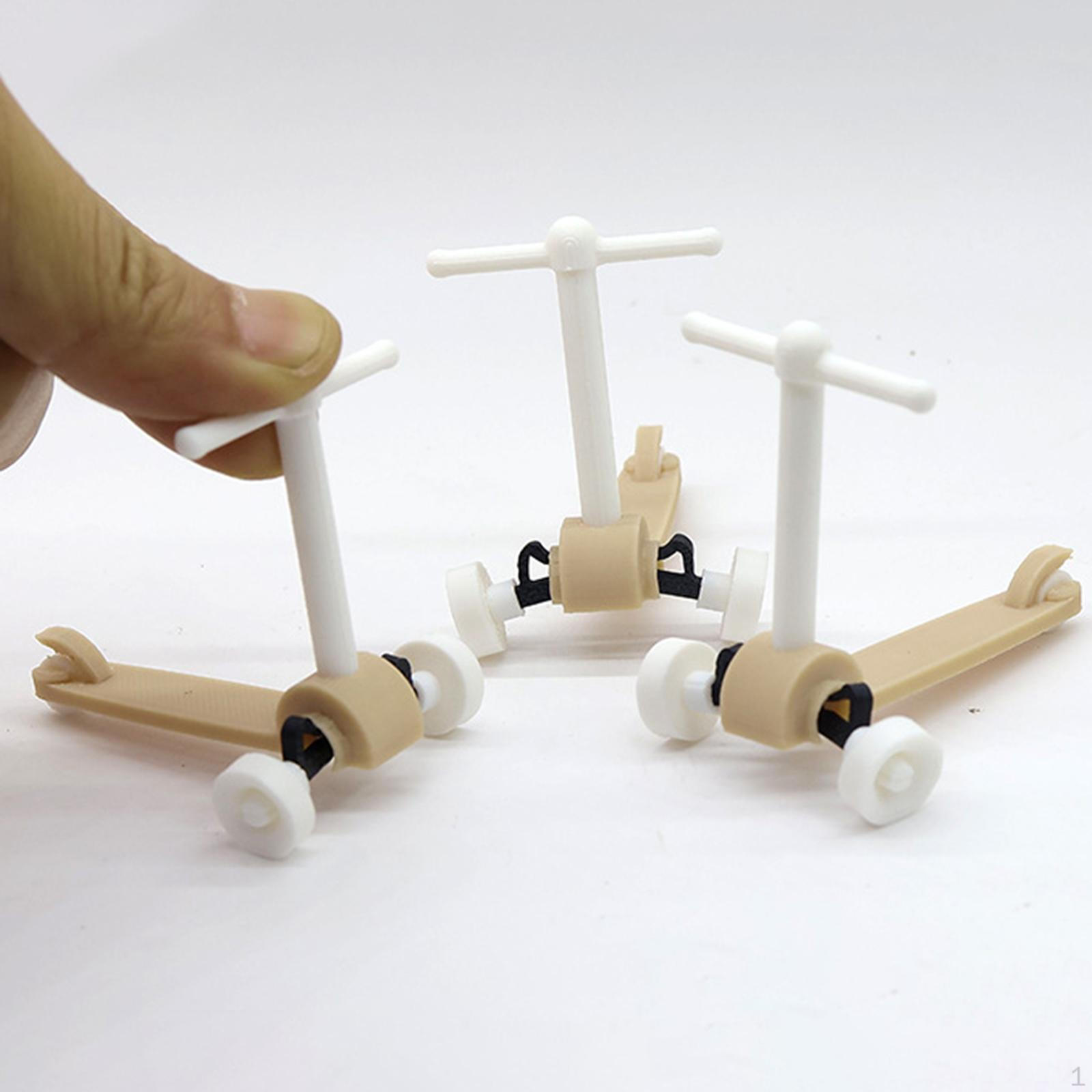 

3x Мини-самокаты Декоративный реквизит для фотосъемки Имитация Аксессуары для кукольного домика Миниатюрная игрушка