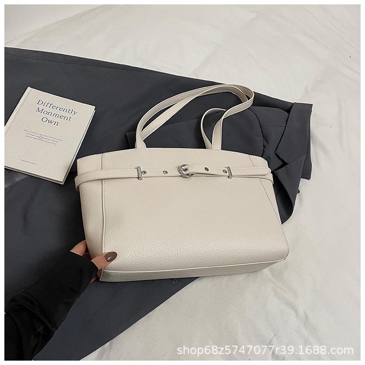 

Premium sense large-capacity bag women s 2025 new spring and summer commuting versatile shoulder bag fashionable portable tote bag