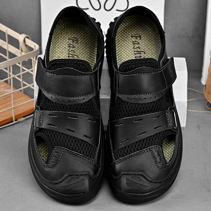 New Men's Baotou Beach Shoes Trendy Men's Sandals Outdoor First Layer Cowhide Mesh Breathable, Anti-collision, Non-slip and Cool