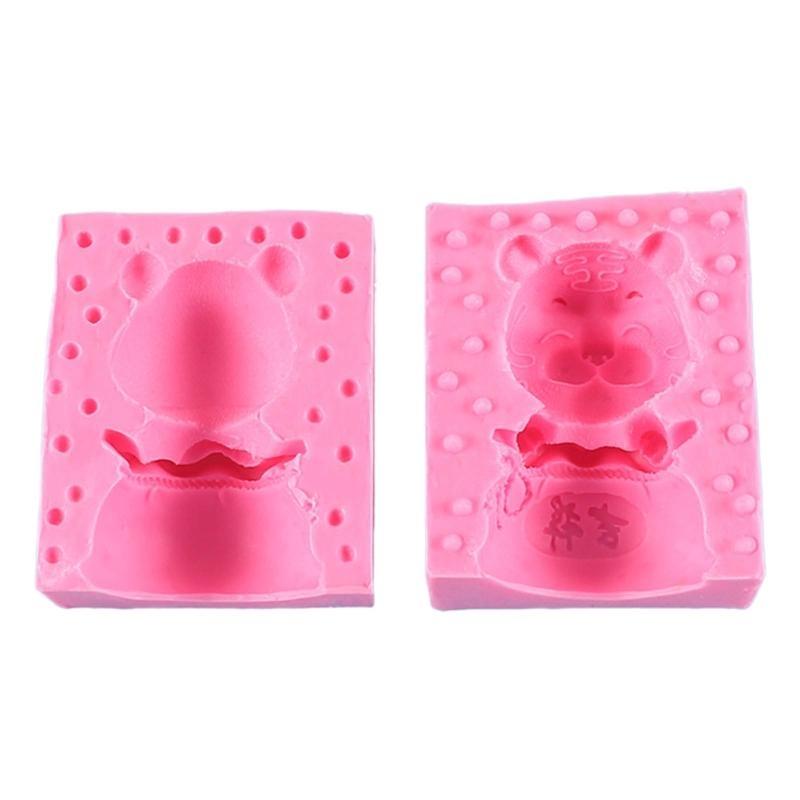 Creative Silicone Molds Shaped Cake Moulds Cartoon Biscuit Baking Pans Microwave Heat Resistant Baking Mo