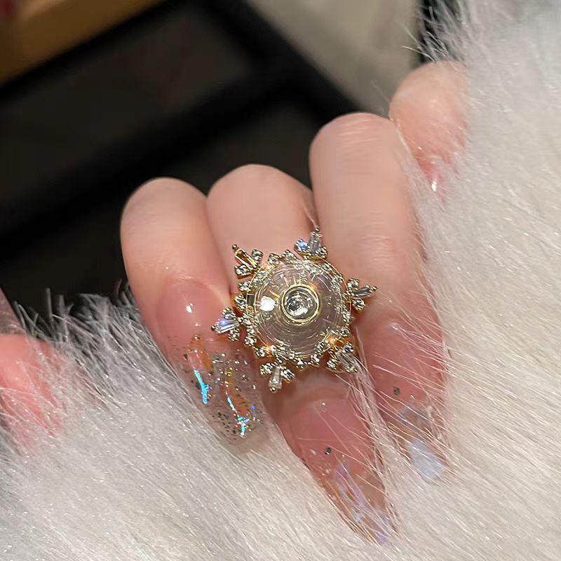 Fashion Luxury Crystal Snowflake Rings for Women Rotatable Anti Stress Anxiety Zircon Adjustable Ring Christmas Jewelry Gifts