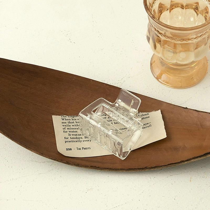 TrafagaLa Women Hair Clip Claws 2022 New Solid Sweet Hairpins Barrette Crab Hair Clips Headwear for Girls Hair Accessories