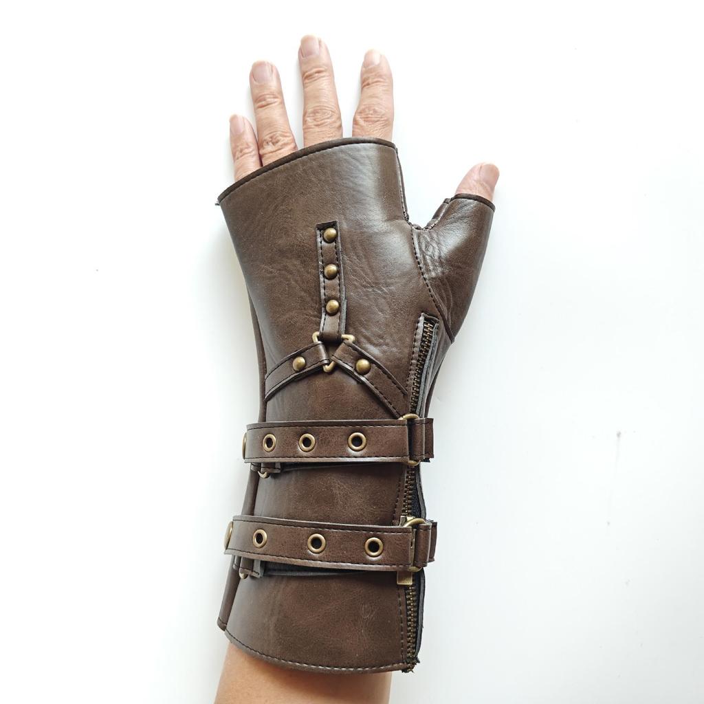 Men's Retro Punk Half-Finger Leather Motorcycle Riding Gloves