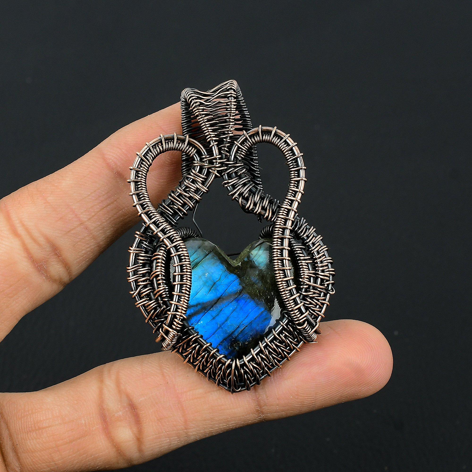 

Подвеска из лабрадорита, Подвеска ручной работы, обернутая медной проволокой 999 пробы, Антикварное украшение, Для подарка, Серебряное украшение 1.85 Inches