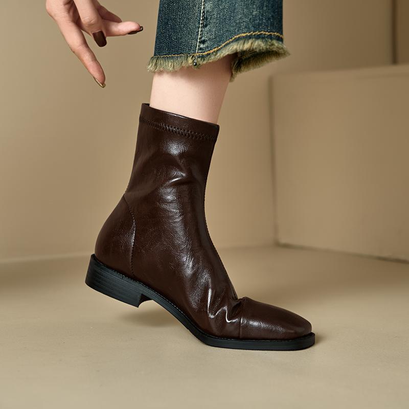 Women's Low-heeled Short Boots Autumn and Winter New Comfortable and Versatile Solid-color Thick-heeled Large-size Simple Short Boots