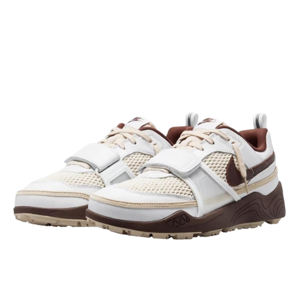 Nike Zoom Field Jaxx Travis Scott Hellbraun