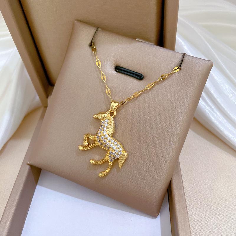 Horse Treads Mountains And Rivers, Light Luxury Temperament, Gorgeous Full Diamond Necklace, Female Versatile Collarbone Chain, Titanium Steel Chain
