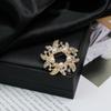 Retro Flower Pearl & Diamond Alloy Brooch Pin