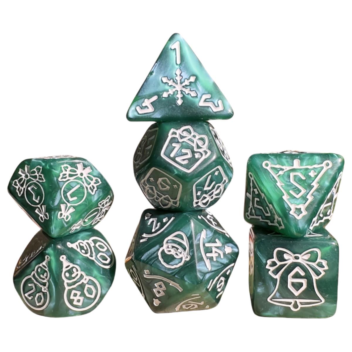 

Набор из 7 игральных костей DND, рождественские многогранные игральные кости для настольной игры DND RPG, идеальный подарок для игрока DND зелёный