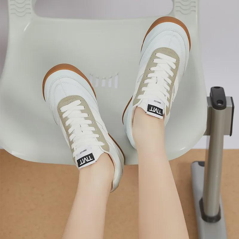 "Bosi 2024 Women's Four Seasons Breathable Round Toe Lace-Up Sneakers - Contrast Color, Flat Bottom, Versatile Style"