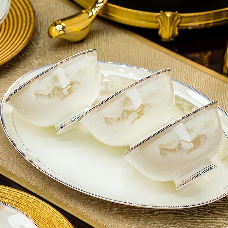 Jingdezhen Hand-Painted Bone China Fish Plate