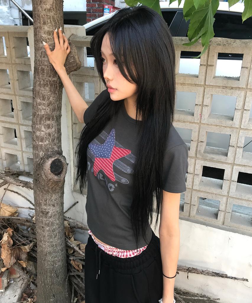 Mimdeowodeulobeu Napoleon Star Crop Patch T-Shirt_Charcoal
