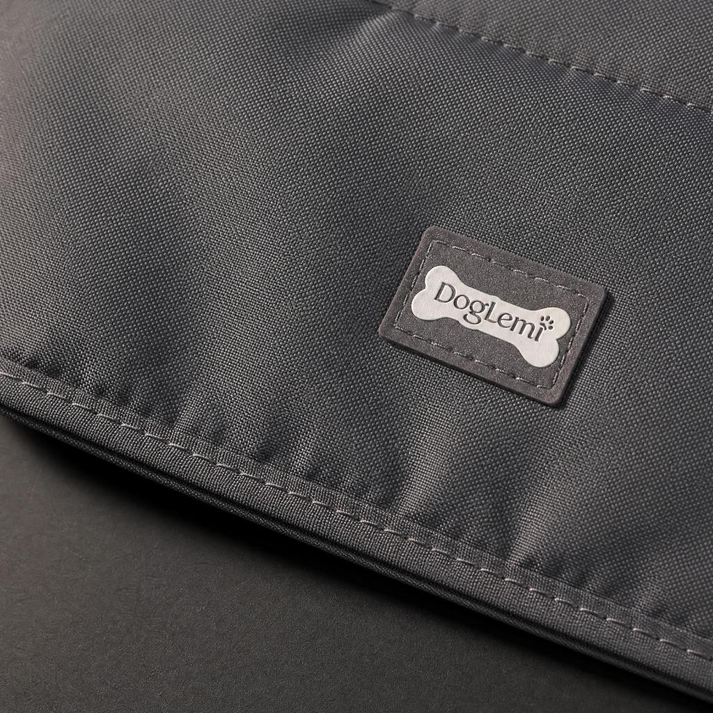 Travel Dog Mat with Zippered Fold Construction Long-Lasting for Camping