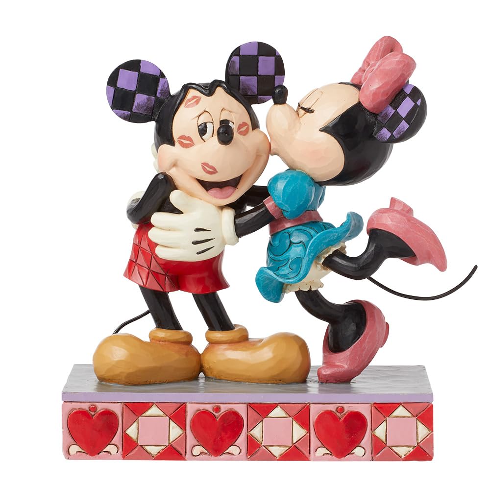 

Disney Traditions Микки и Минни След поцелуя 6016327