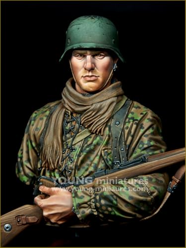 Young Miniatures 1/10 Scale WWII German Waffen-SS Young Infantryman with Rifle Bust Resin Kit YM18101 (Person)
