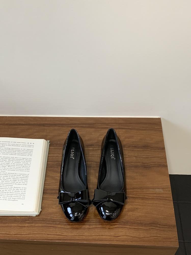 French Round Head Thick Heel Bow Single Shoes Women's 2025 Autumn New Temperament Covered Ancient Fairy Style Patent Leather High Heels