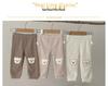 Waffelstrick-Bärenhose für Babys – Lässige koreanische Hose für Jungen & Mädchen