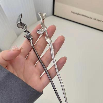 Modern Irregular Line Metal Hairpin - Elegant Chinese Style Headdress