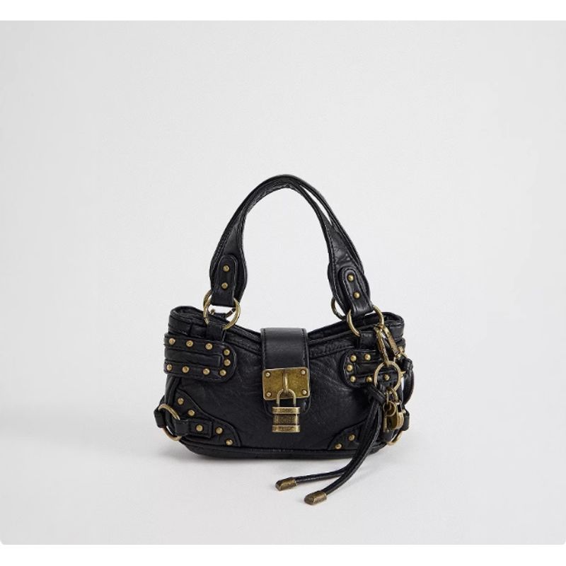 

UO Маленькая сумка 2025 Лето Новая Большая вместимость Заклепки Ретро Уличная Мотоциклетная сумка Мини-сумка Сумка для мобильного телефона Женская Black Rivet Pack