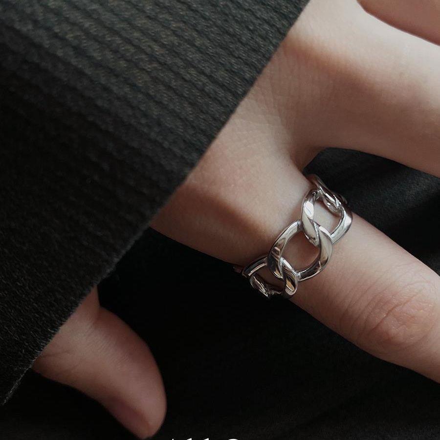 Women's Geometric Twisted Open Adjustable Chain Ring - Cold Style, Versatile Index Finger Ring
