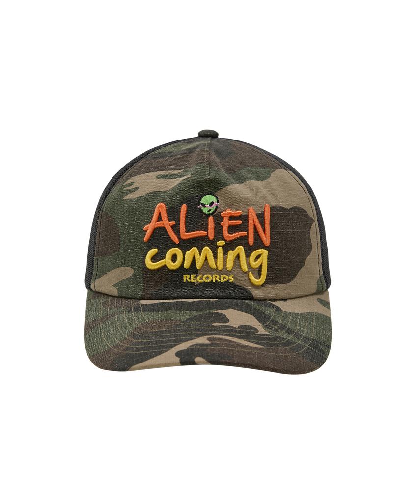 HOODHOOD Alien Coming Camo Trucker Cap Khaki
