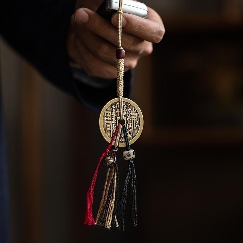 

Best-Seller on Douyin Chinese Bell Copper Coin Carrying Strap Yellow Mountain Ghost Pendant