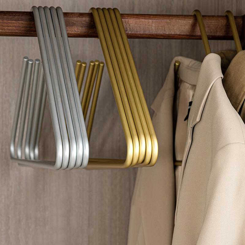 Triangle Hangers Lightweight Durable Clothes Hangers Anti Slip Aluminum Alloy Metal Hanging Rack Closet Clothing Hangers