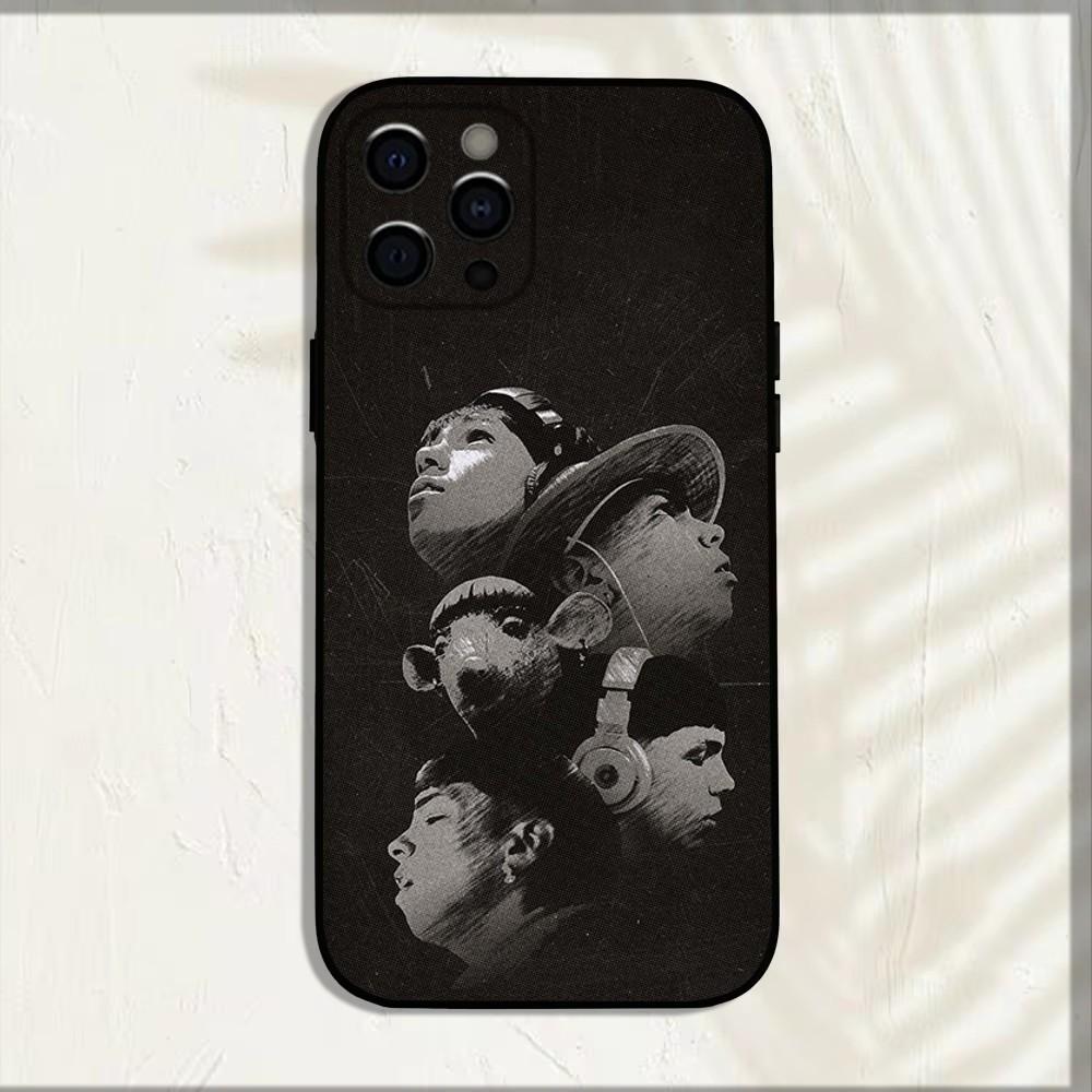 Singer M-Milo J Phone Case For iPhone 16,15,14,13,12,11,Pro,X,XS,Max,XR,Plus,Mini Soft Black Cover