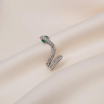Schlangenförmiger Ohrklemme 'Silver Needle' mit hochwertigen Diamantakzenten