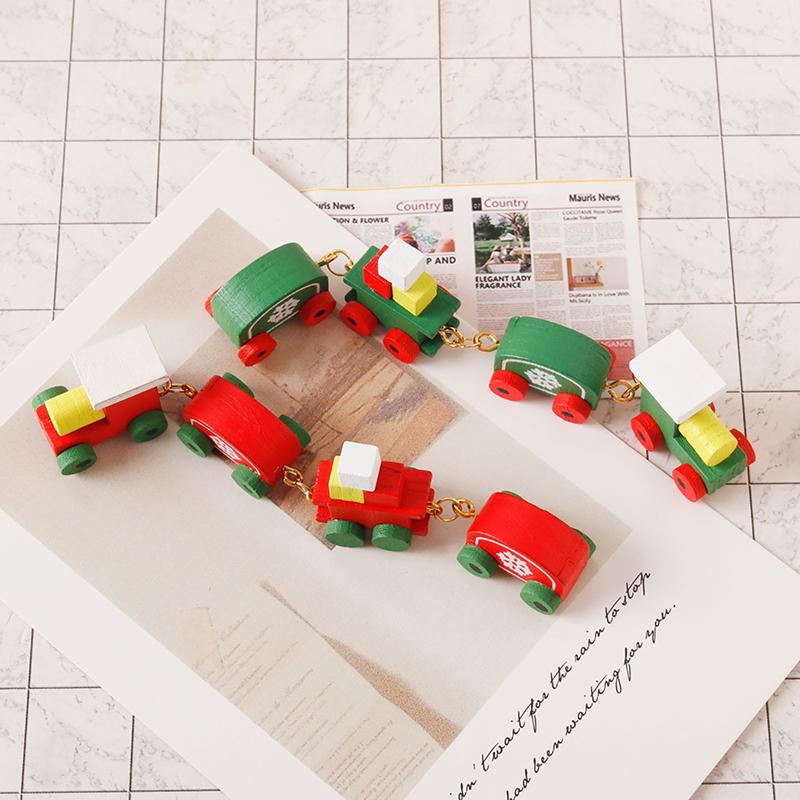 1:12 Dollhouse Miniature Train Christmas Snowflake Small Train Model Carriages Toy Kids Pretend Play Toy Doll House Accessories
