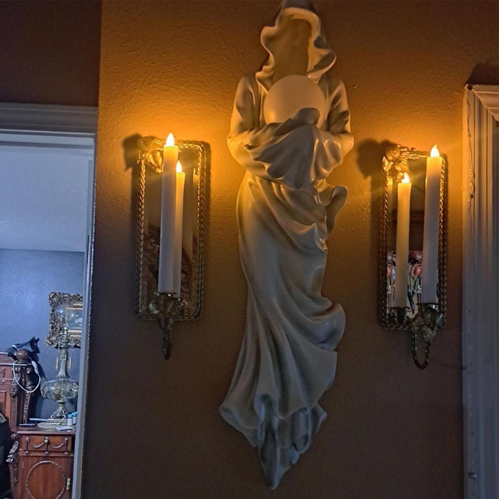 Ghost Figurine Halloween Hugging Light Sculpture Ghost Resin Gothic Ornaments Tabletop Dark Art For Classmates Kids Teens Adults