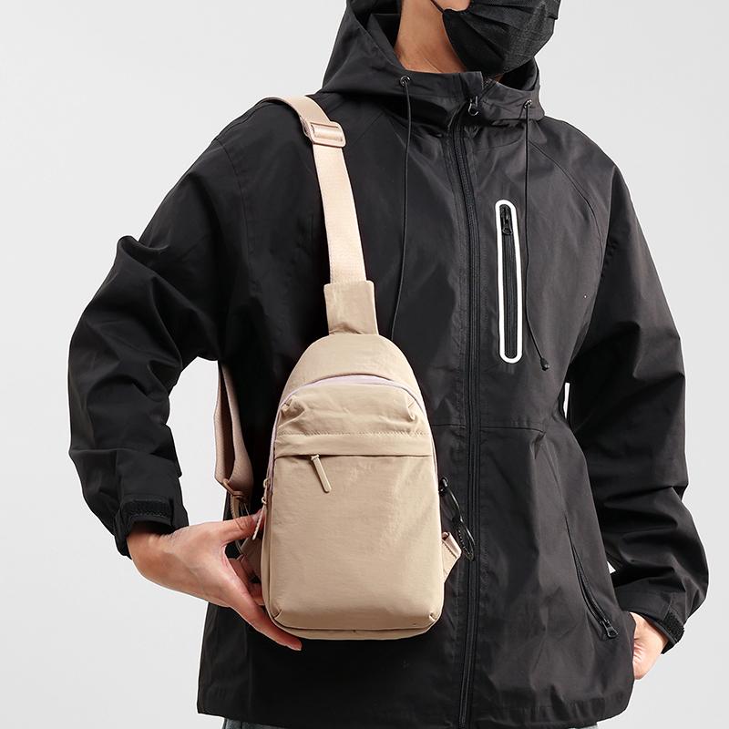 Outdoor Chest Bag Lightweight Large Capacity Shoulder Bag Commuter Crossbody Bag